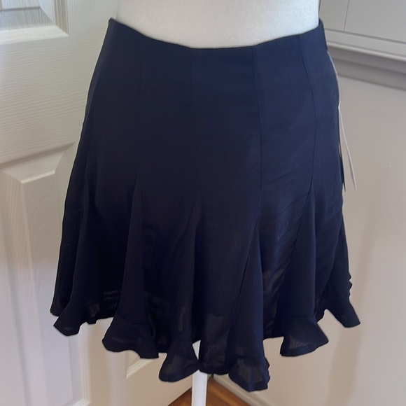 NWT Forever 21 Mini Skirt - Picture 5 of 13